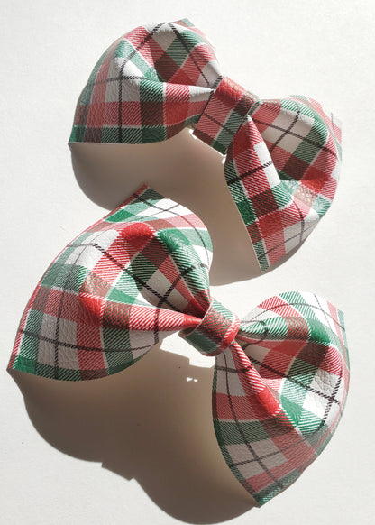 Red and Green Plaid Bow-Ties