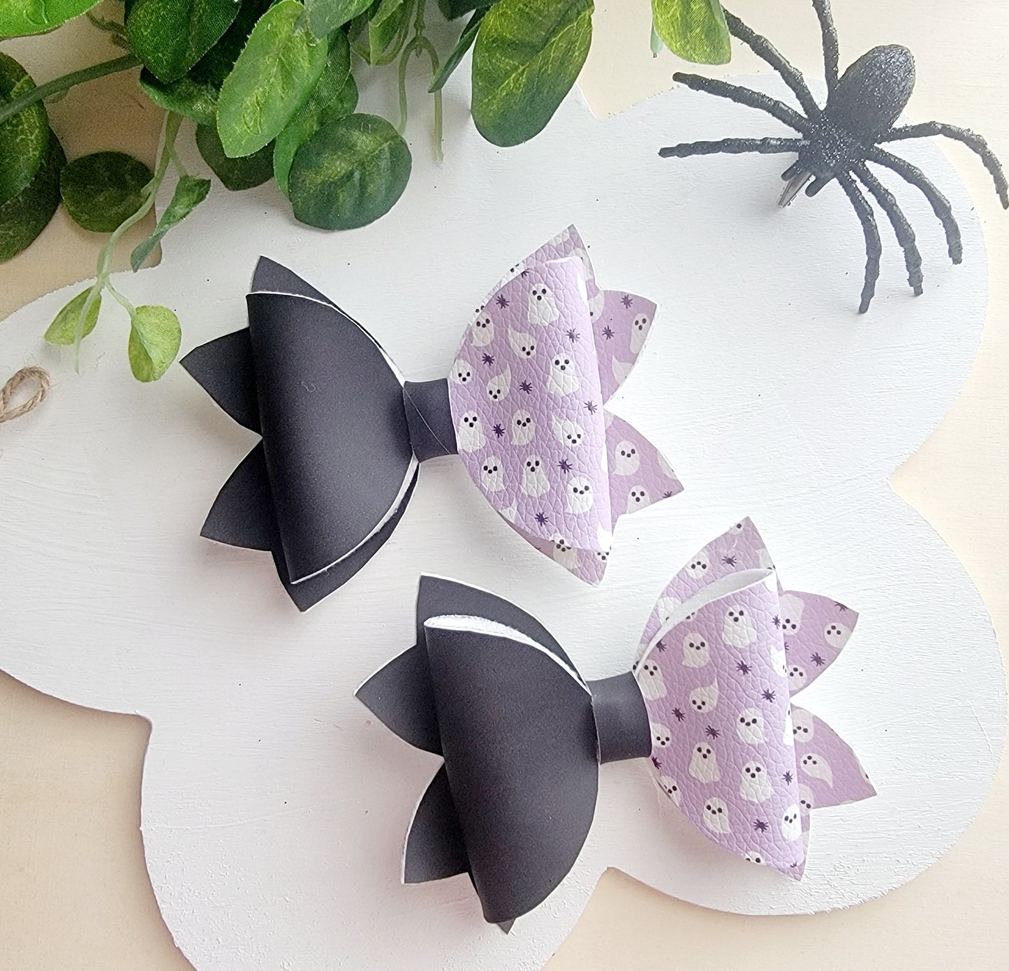 Boo Bows (Heat Changing)