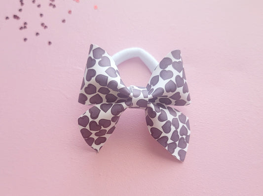 Sweet Black Heart Valentines Hair Bows | LovelyExpressionLLC