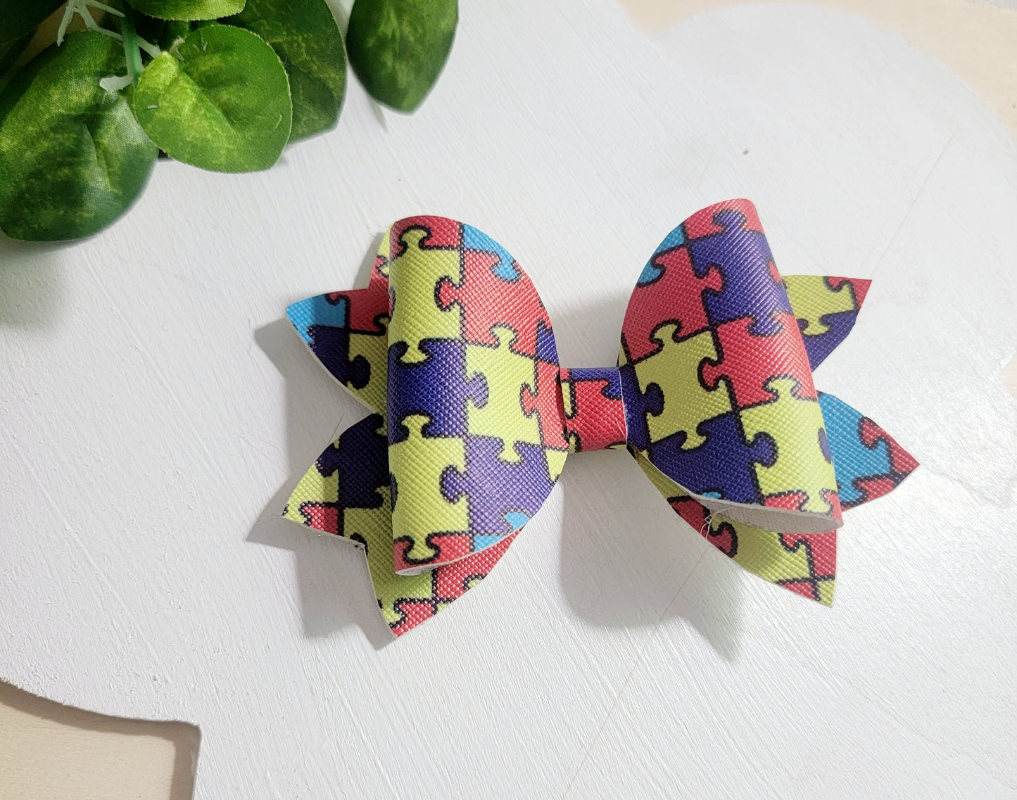 hair bow, hair bows, air bow, valentines bow, valentines hair bow, bows for hair, little girls hair bow, toddler bows, small bows, bows, bow, medium bows, large bows, 